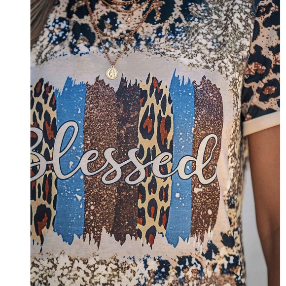 Casual Blessed leopard Print Graphic Tee - Picture 3 of 11